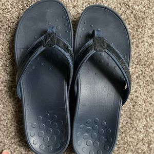 Vionic High Tide platform